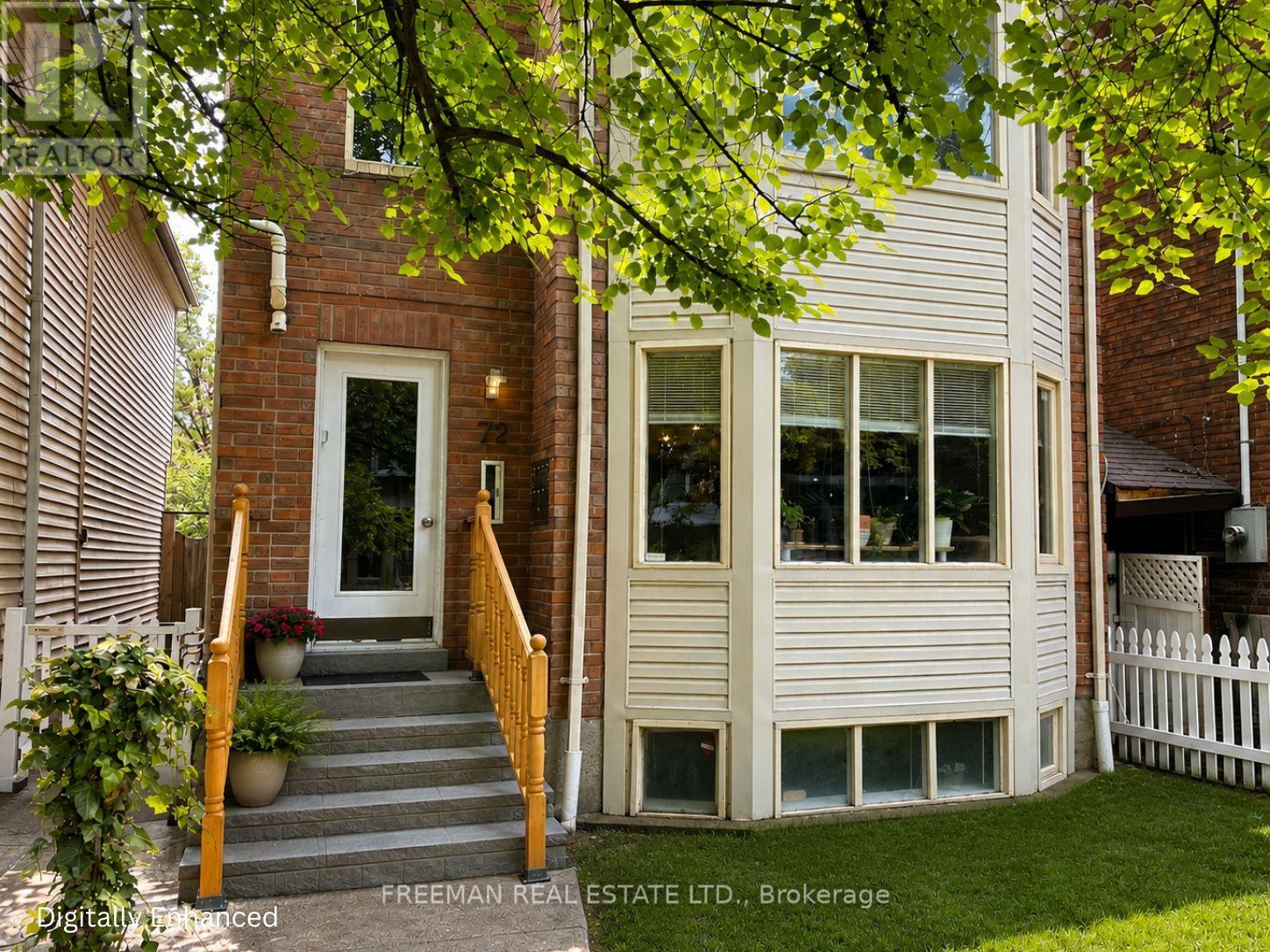 Main - 72 Vermont Avenue, Toronto, Ontario  M6G 1X9 - Photo 1 - C13433692