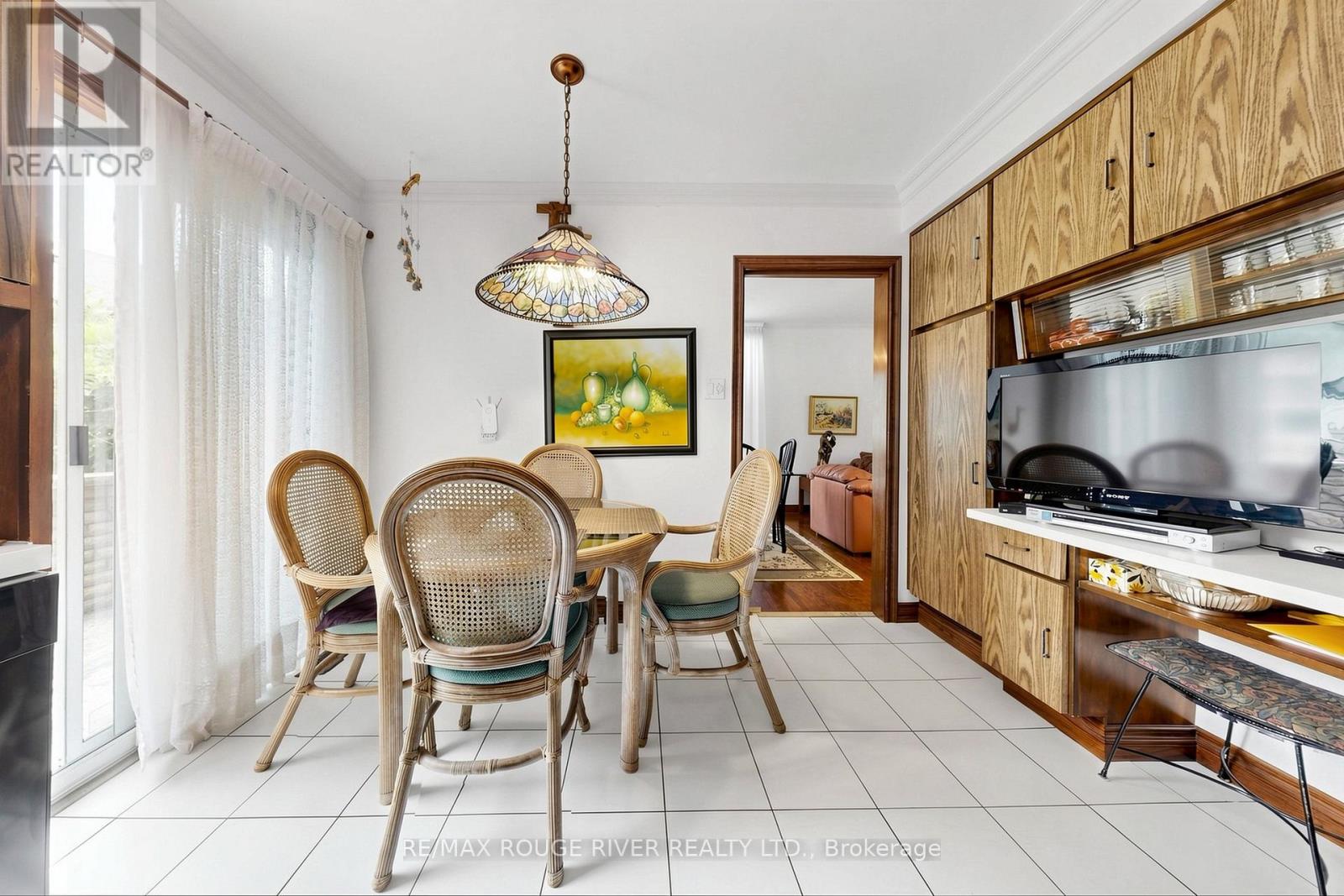 2 Faversham Crescent, Toronto, Ontario  M9C 3X4 - Photo 13 - W13447246