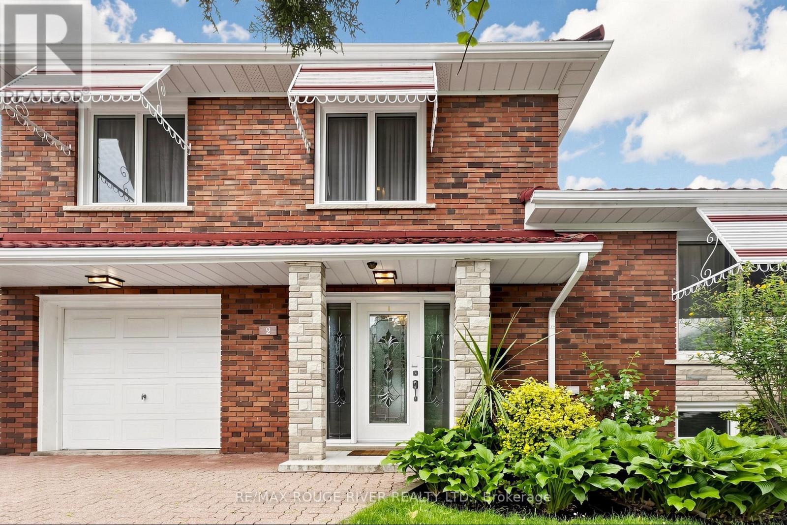 2 Faversham Crescent, Toronto, Ontario  M9C 3X4 - Photo 3 - W13447246