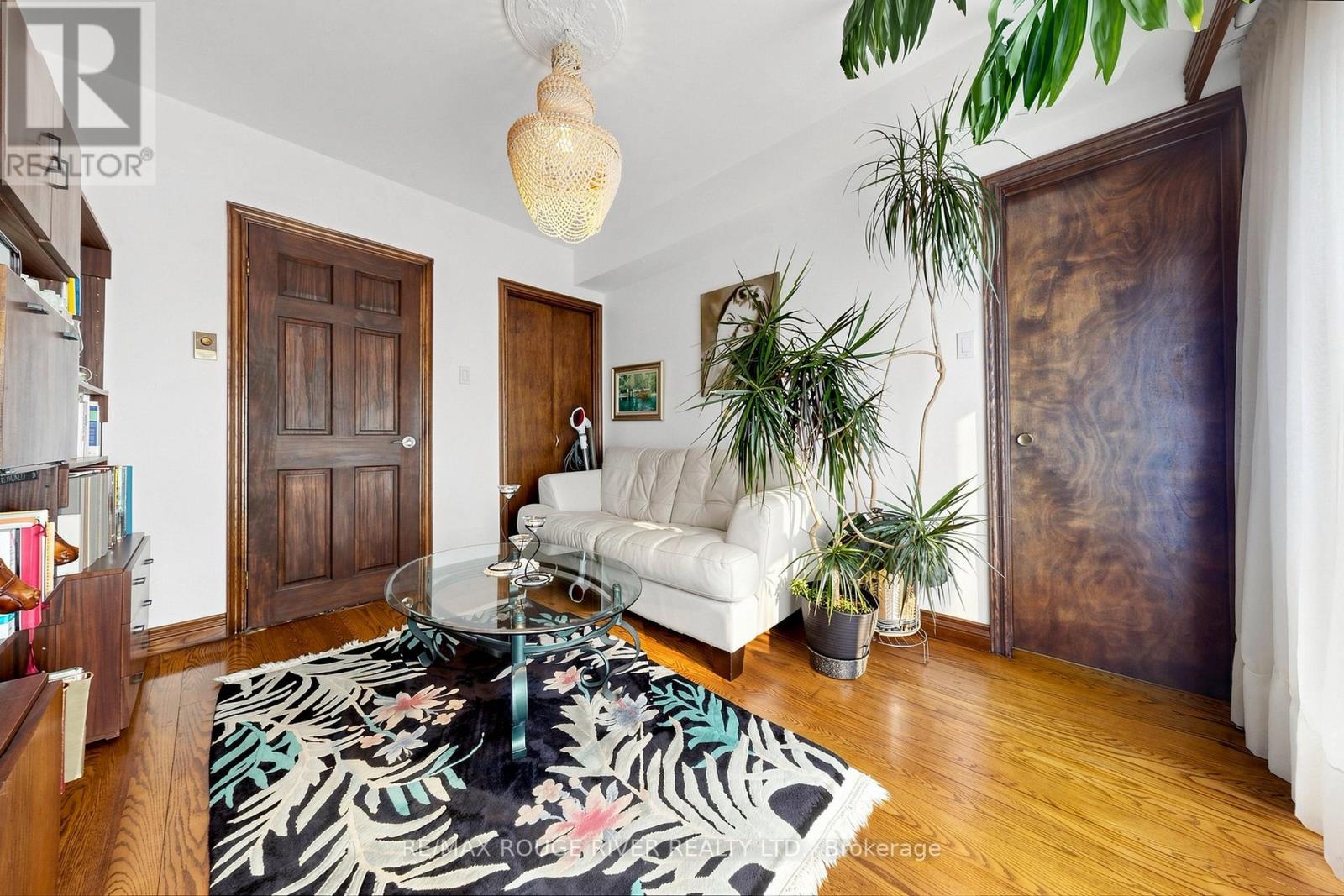 2 Faversham Crescent, Toronto, Ontario  M9C 3X4 - Photo 5 - W13447246