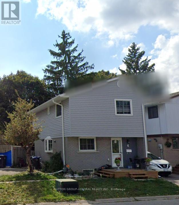 4 HILDA COURT, Brampton, Ontario