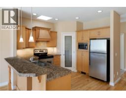 371 Mccarren Avenue, Kelowna, British Columbia  V1W 4W3 - Photo 11 - 10391523