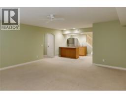371 Mccarren Avenue, Kelowna, British Columbia  V1W 4W3 - Photo 26 - 10391523