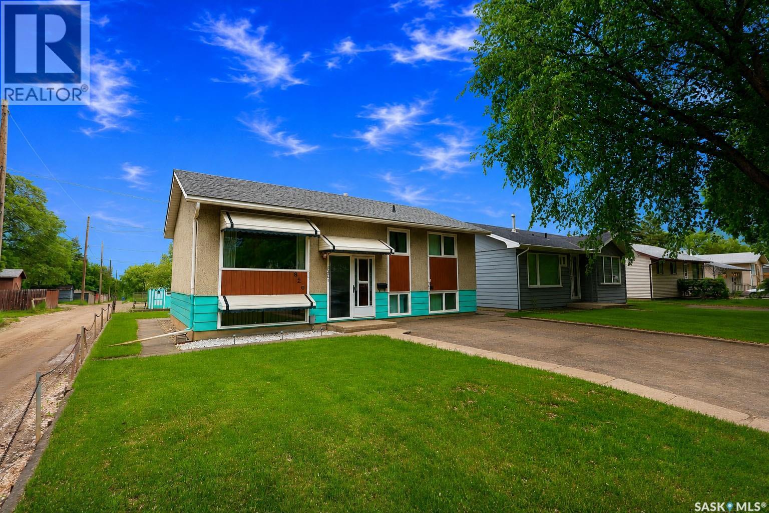 626 22nd Street E, Prince Albert, Saskatchewan  S6V 1P1 - Photo 2 - SK039462