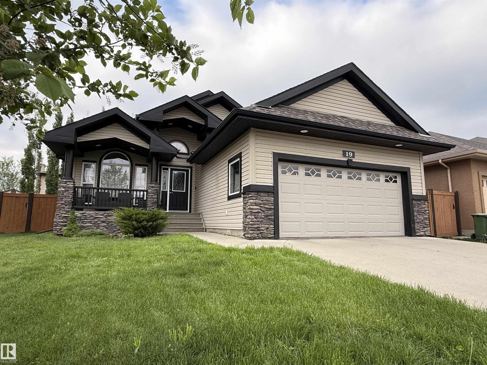 19 NEWTON PL, St. Albert, Alberta