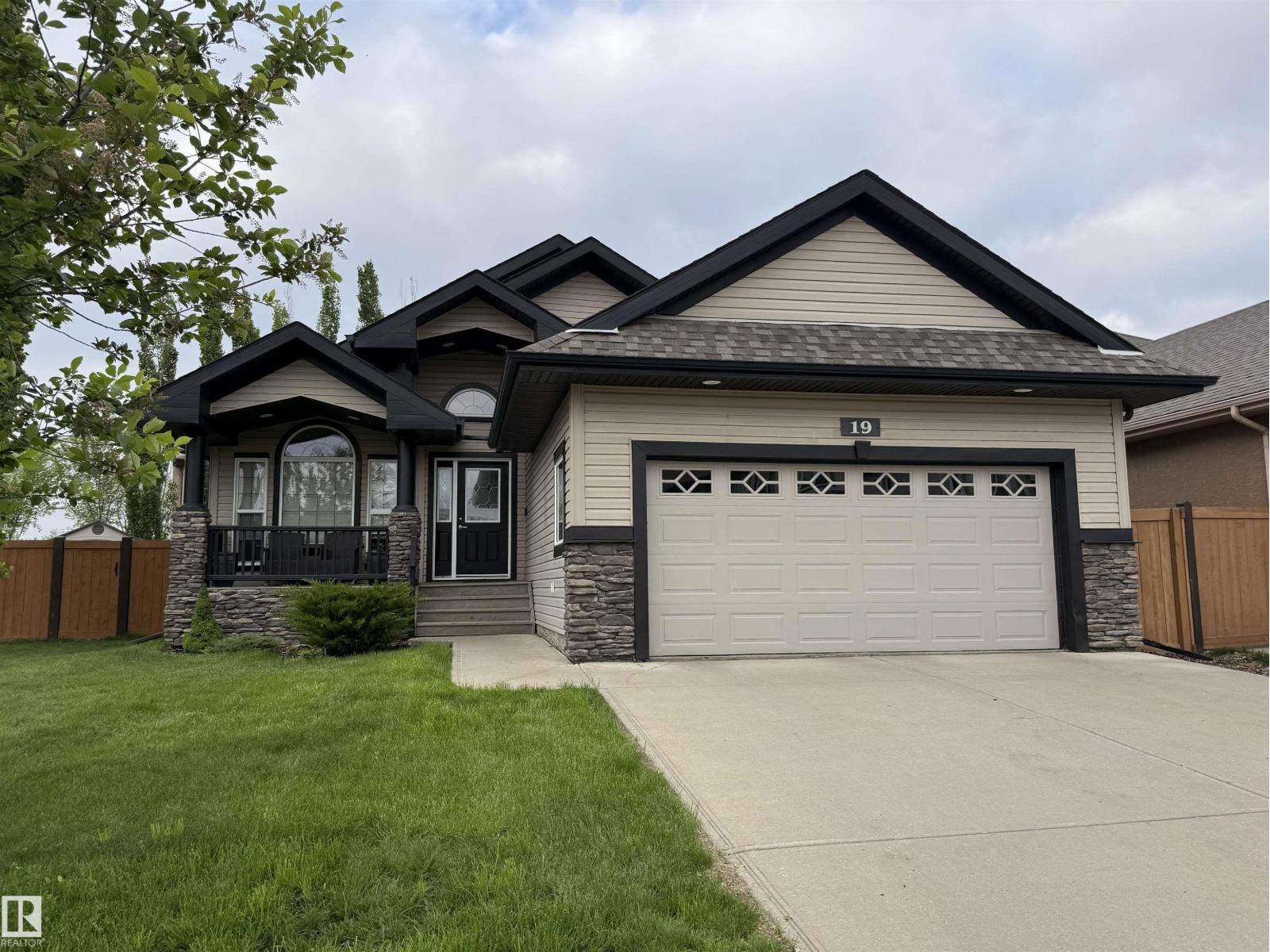 19 Newton Pl, St. Albert, Alberta  T8N 3V8 - Photo 2 - E4487699