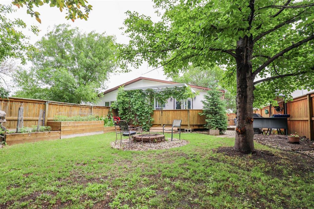 121 Bernadine Crescent, Winnipeg, Manitoba  R2Y 0A9 - Photo 32 - 202613623