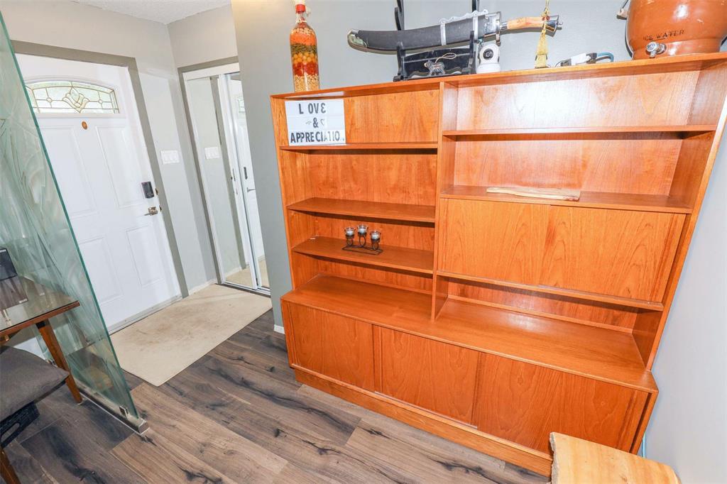 121 Bernadine Crescent, Winnipeg, Manitoba  R2Y 0A9 - Photo 4 - 202613623