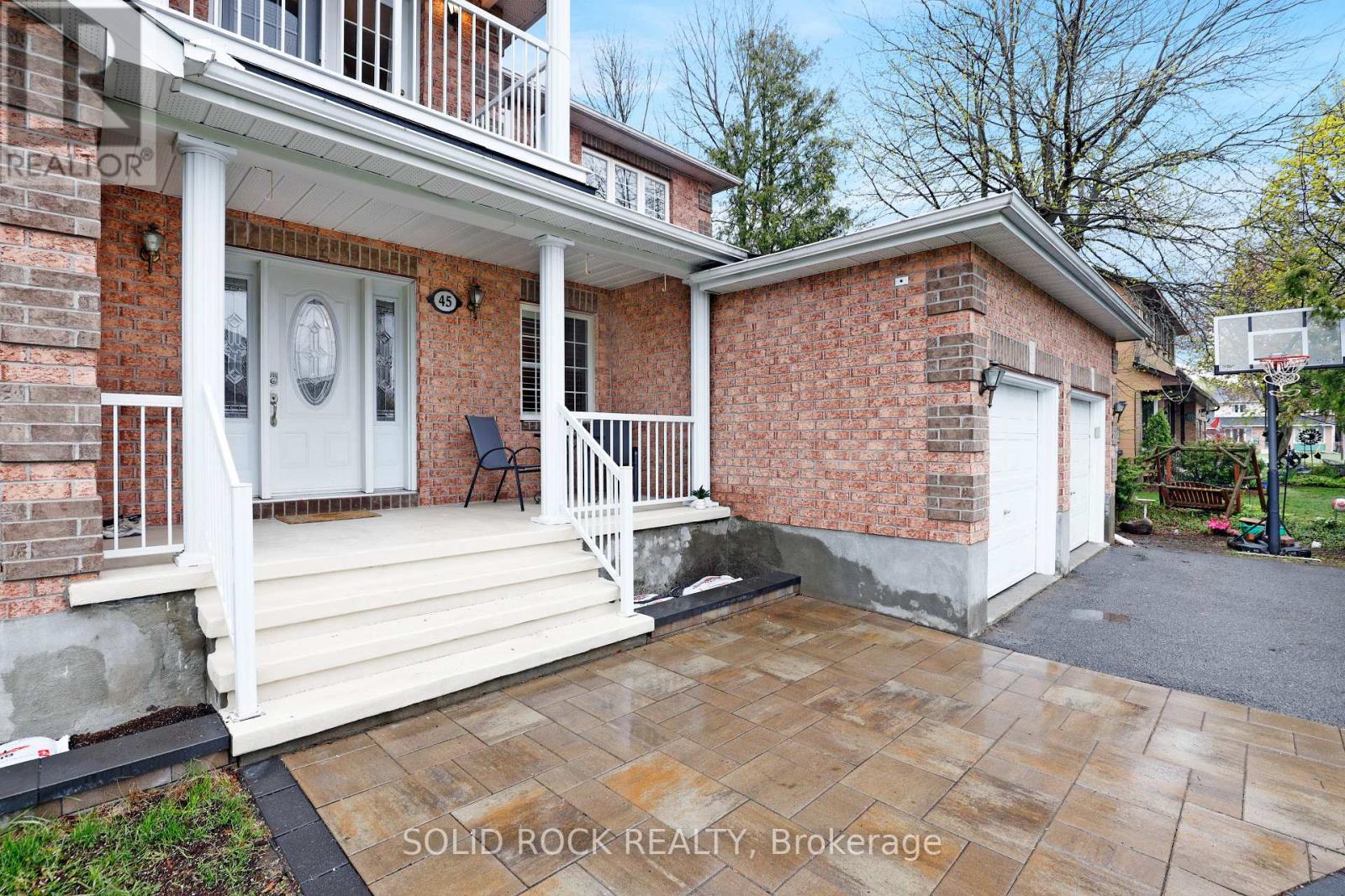 45 Basswood Avenue, Ottawa, Ontario  K2S 1X3 - Photo 2 - X13447410