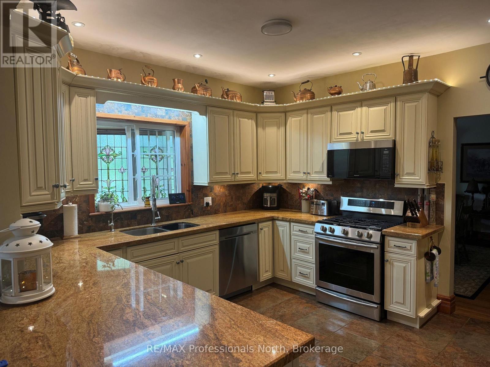 22 Knowles Crescent E, Seguin, Ontario  P0C 1J0 - Photo 14 - X13439748