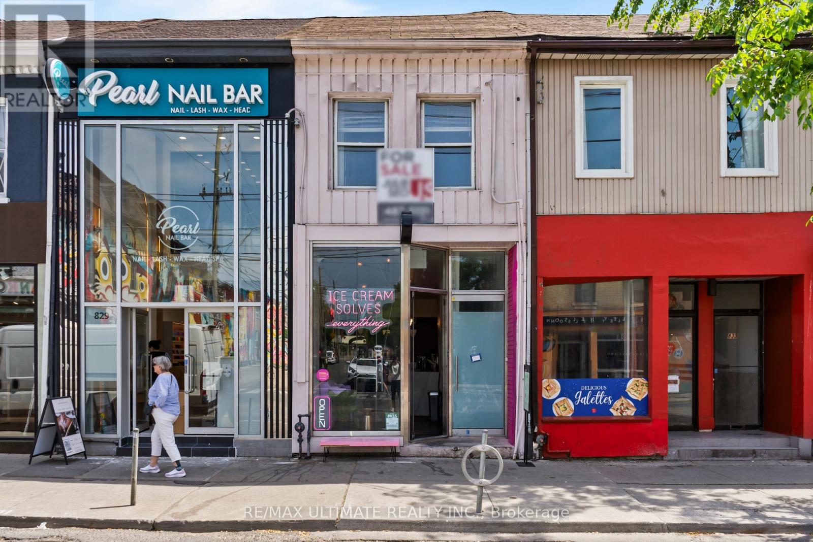 831 QUEEN STREET W, Toronto, Ontario