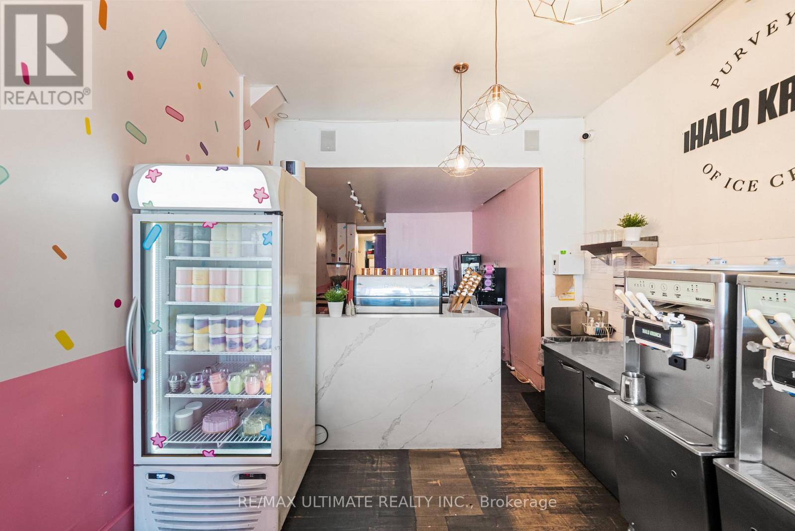 831 Queen Street W, Toronto, Ontario  M6J 1G1 - Photo 6 - C13415962