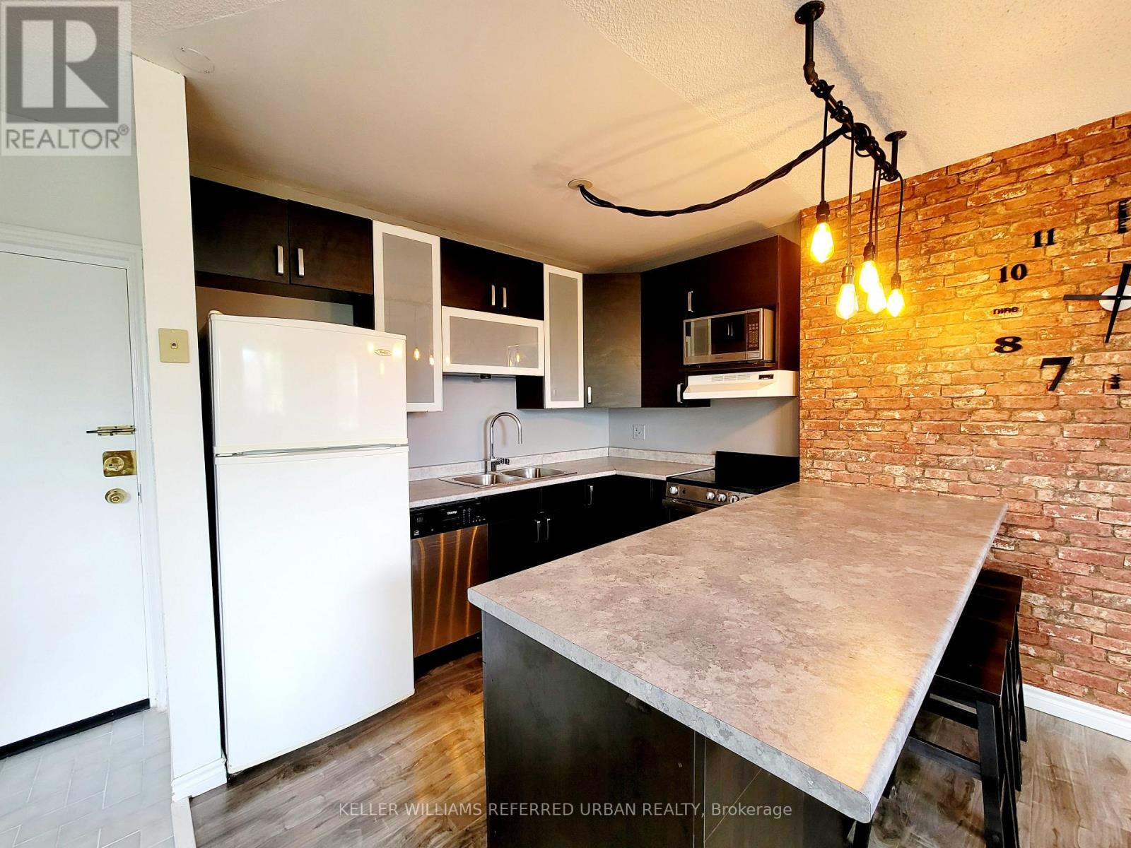 407 - 114 Vaughan Road, Toronto, Ontario  M6C 2M1 - Photo 4 - C13446884
