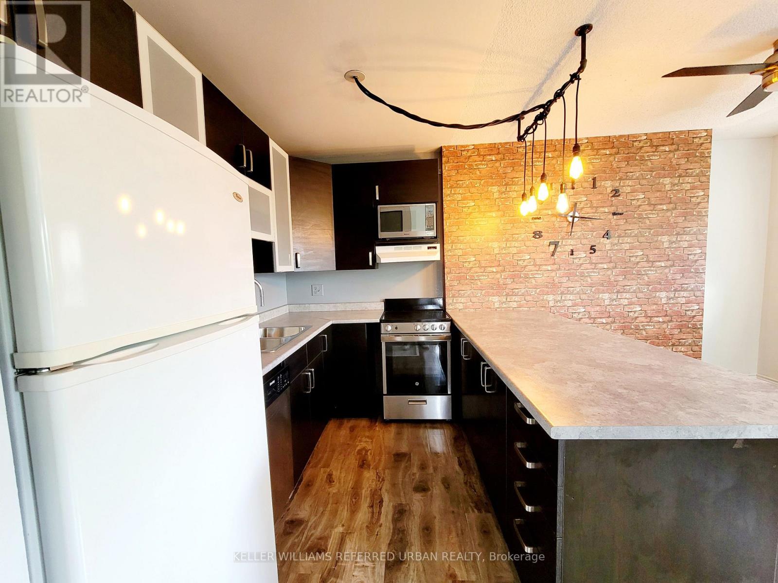 407 - 114 Vaughan Road, Toronto, Ontario  M6C 2M1 - Photo 5 - C13446884