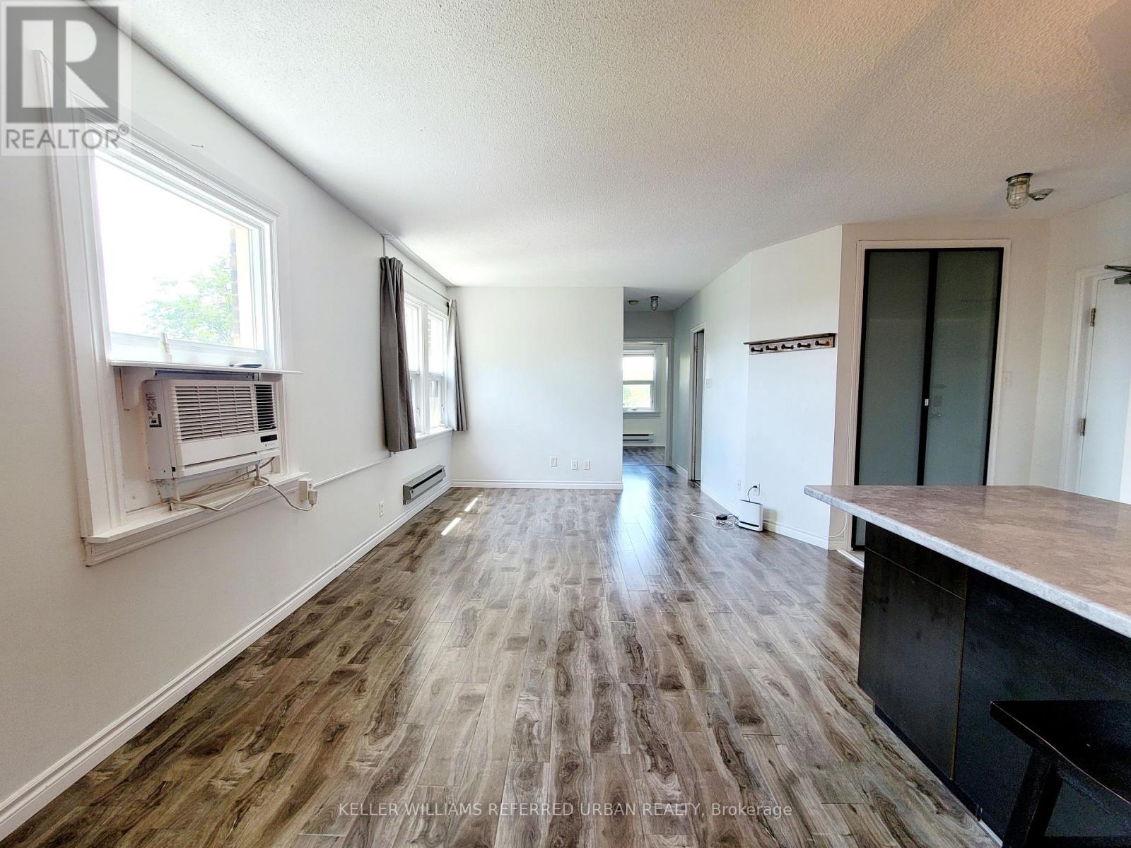 407 - 114 Vaughan Road, Toronto, Ontario  M6C 2M1 - Photo 3 - C13446884