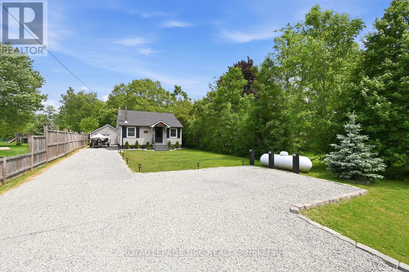150 Mathews Road S, Fort Erie, Ontario  L0S 1R0 - Photo 3 - X13447560