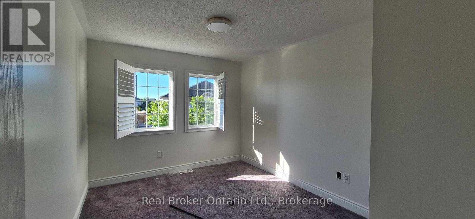 172 Mcbride Avenue, Clarington, Ontario  L1C 0J4 - Photo 10 - E13447562