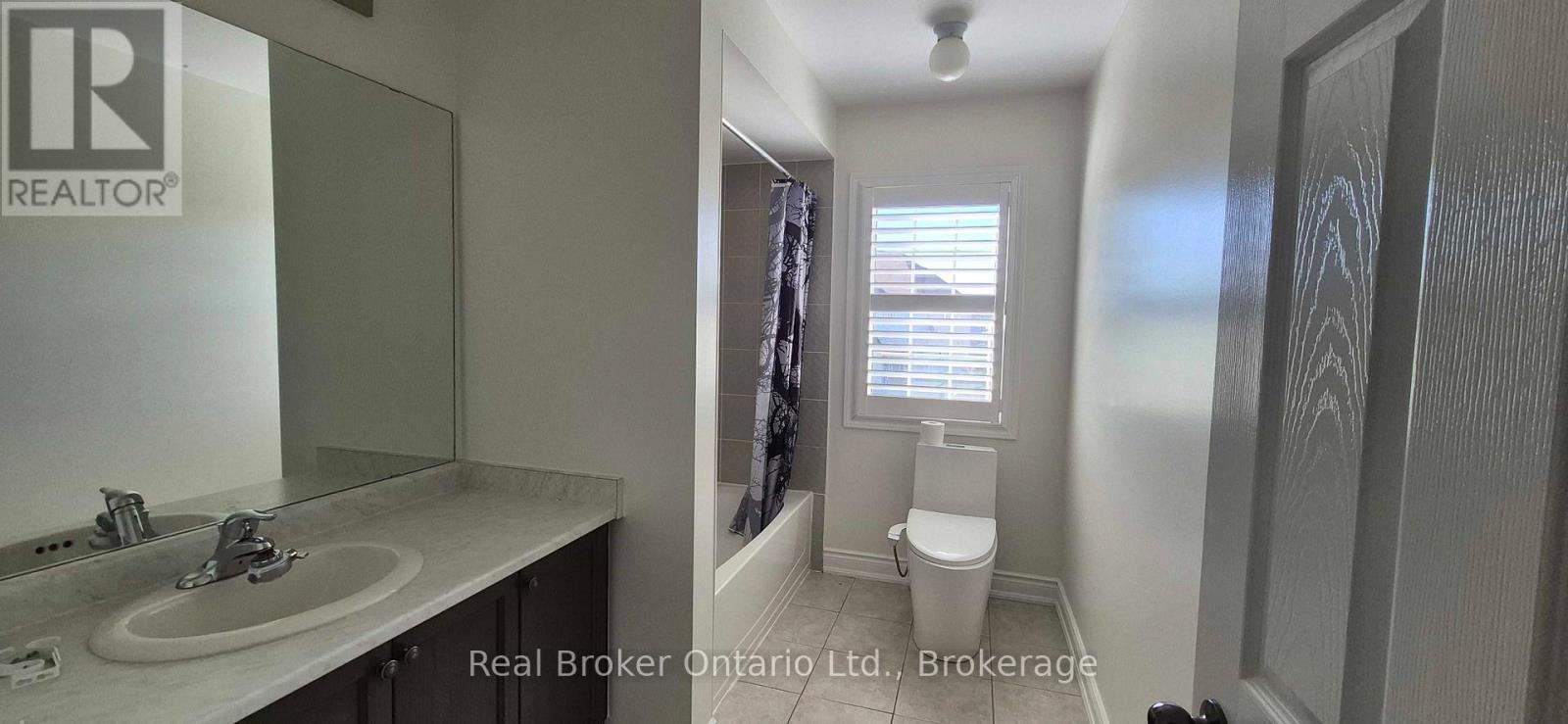 172 Mcbride Avenue, Clarington, Ontario  L1C 0J4 - Photo 11 - E13447562