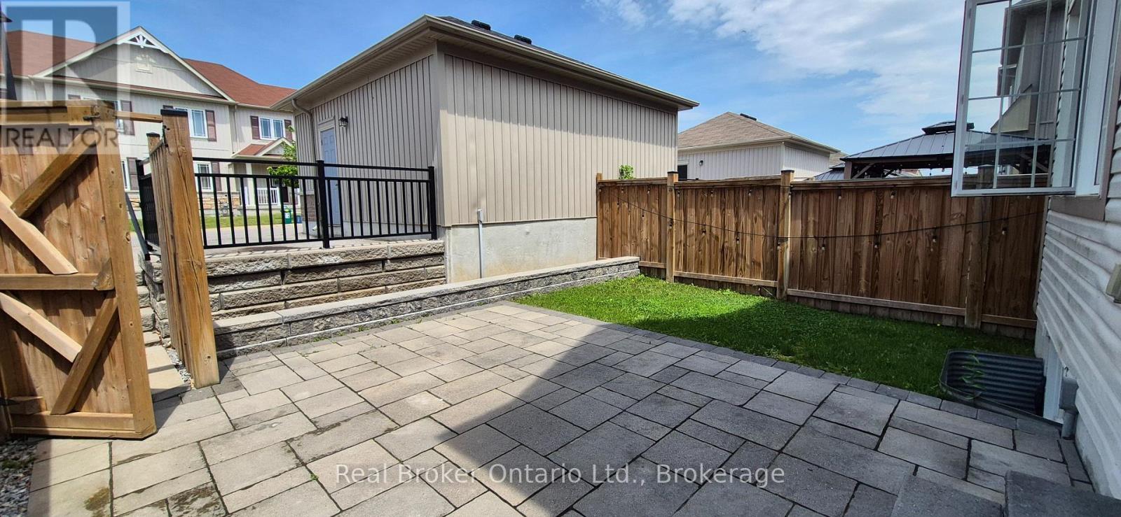 172 Mcbride Avenue, Clarington, Ontario  L1C 0J4 - Photo 14 - E13447562