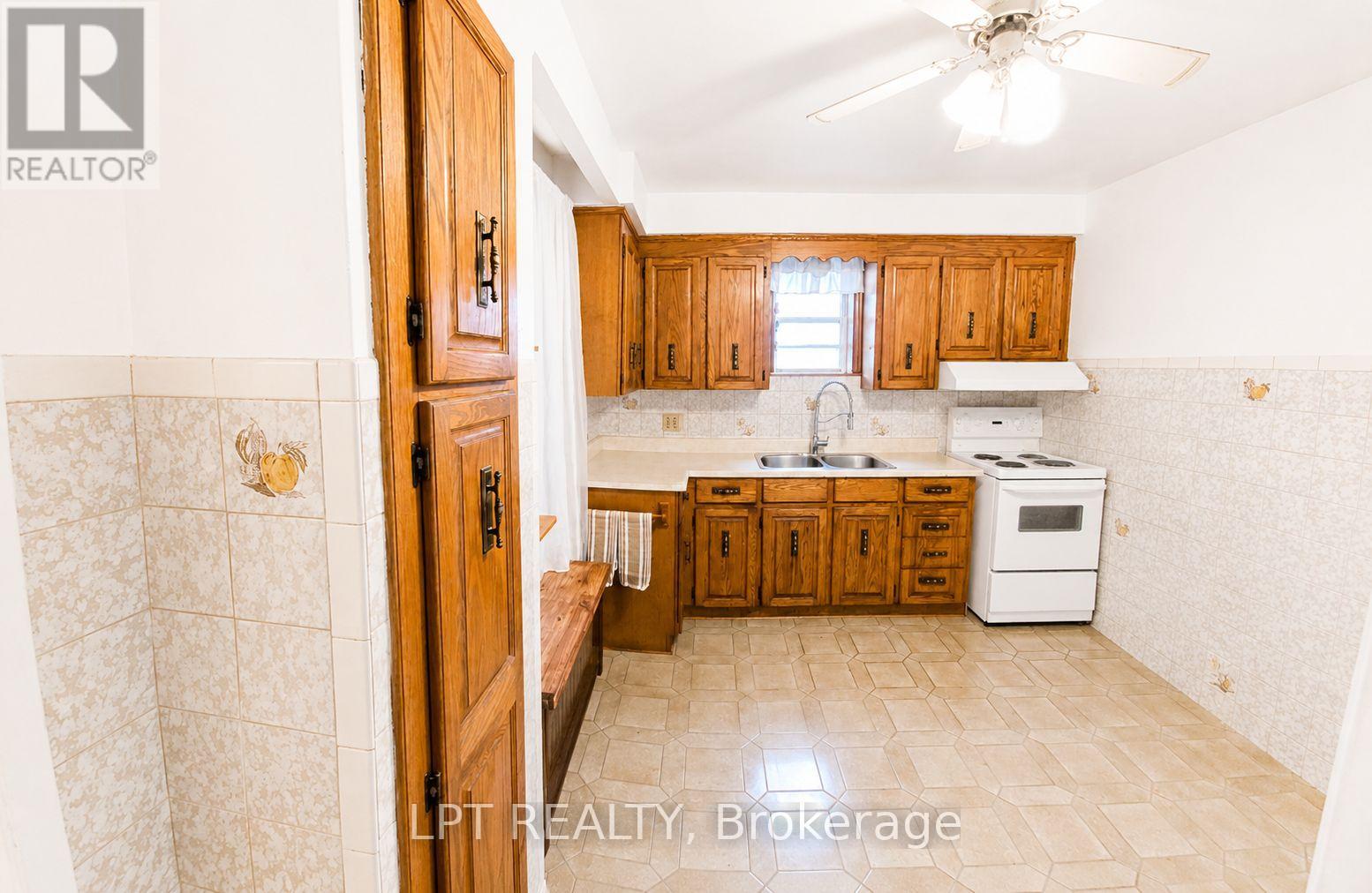 1314 Dupont Street, Toronto, Ontario  M6H 2A7 - Photo 39 - W13443074