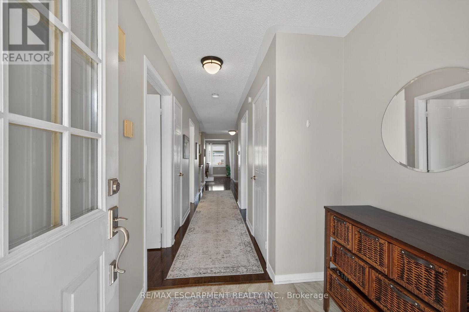 232 Silverbirch Boulevard, Hamilton, Ontario  L0R 1W0 - Photo 4 - X13008720
