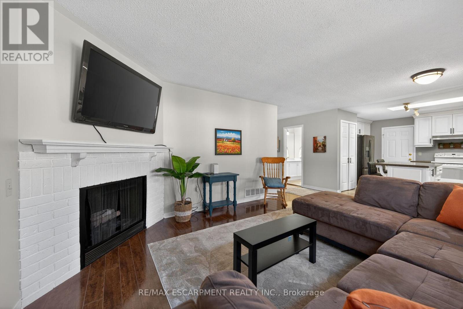 232 Silverbirch Boulevard, Hamilton, Ontario  L0R 1W0 - Photo 8 - X13008720