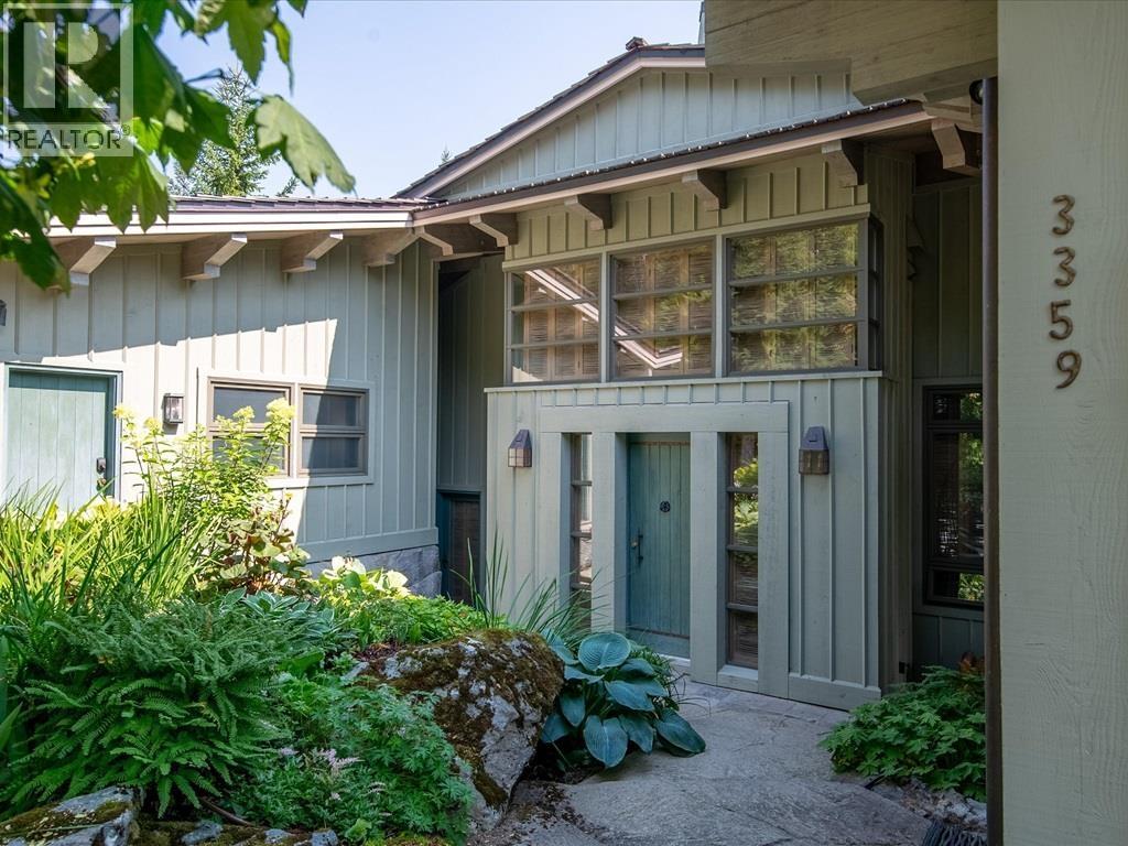 3359 Osprey Place, Whistler, British Columbia  V8E 0B8 - Photo 2 - R3071671