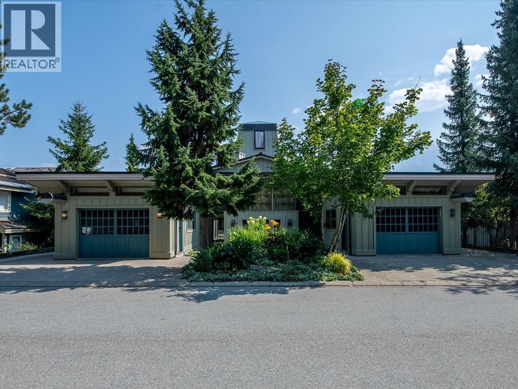 3359 Osprey Place, Whistler, British Columbia  V8E 0B8 - Photo 3 - R3071671