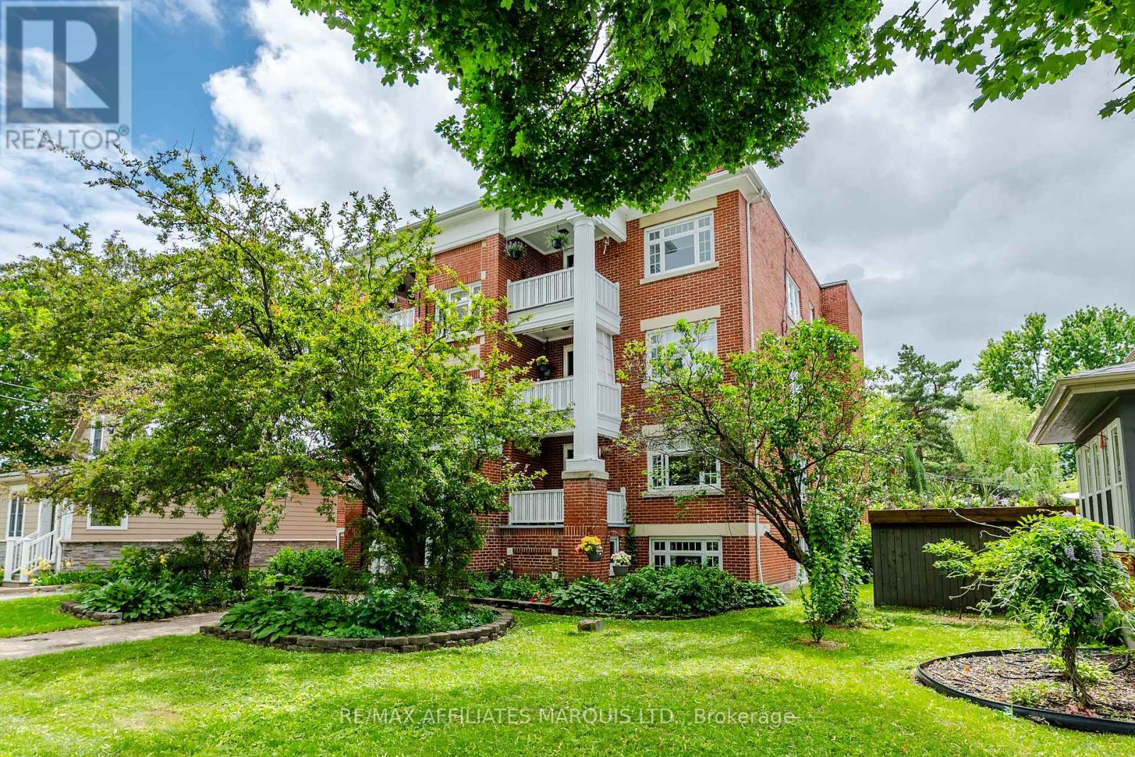214 SECOND STREET, Cornwall, Ontario
