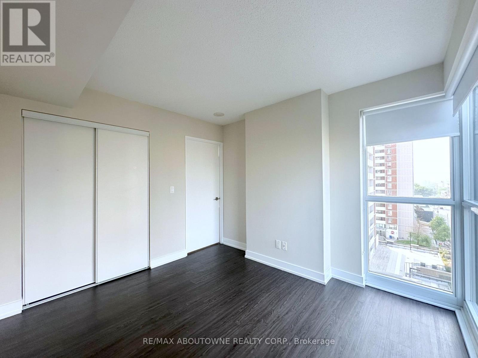 702 - 561 Sherbourne Street, Toronto, Ontario  M4X 0A1 - Photo 8 - C12837666