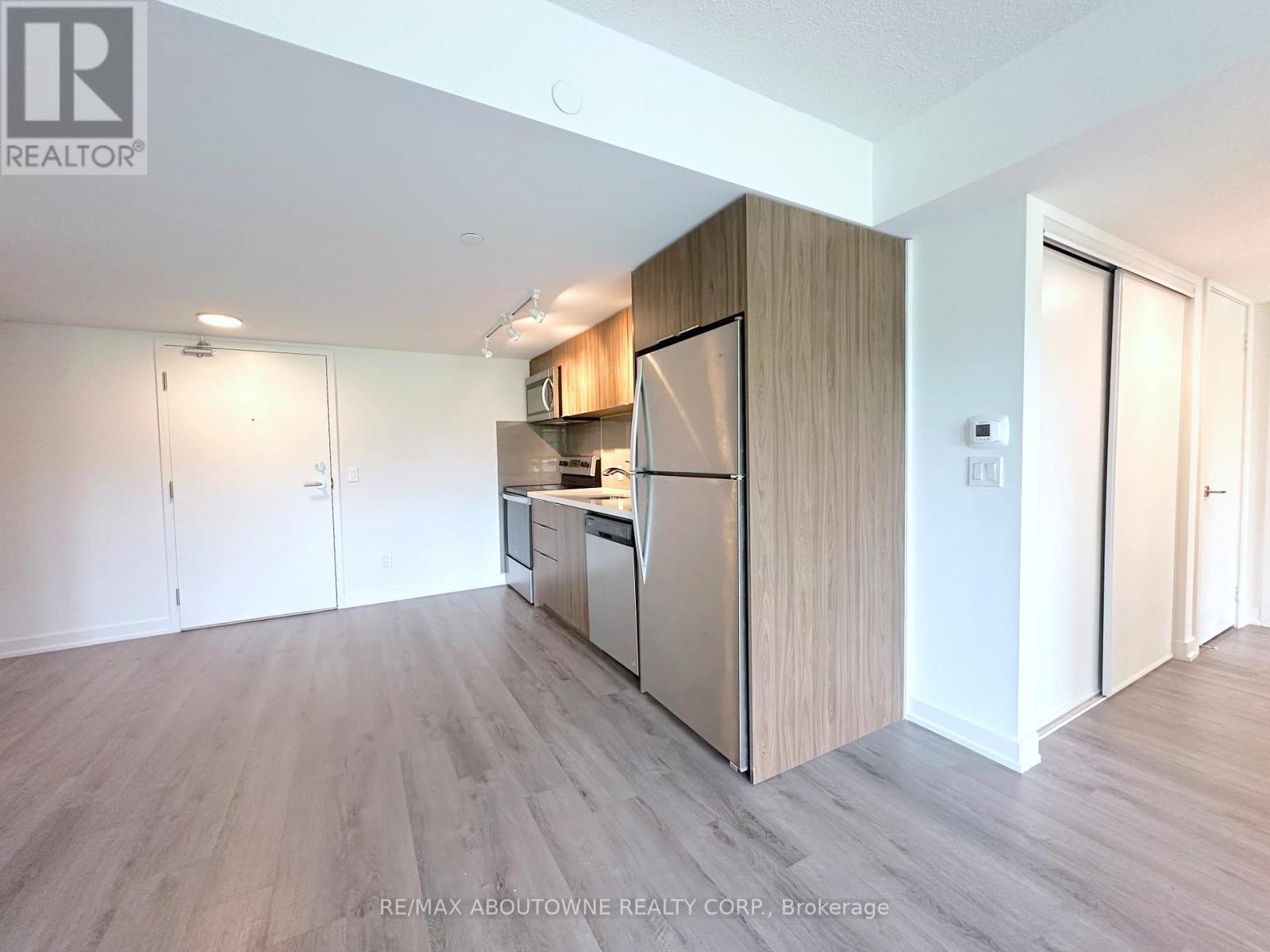 401 - 1225 York Mills Road, Toronto, Ontario  M3A 1Y4 - Photo 3 - C13431076