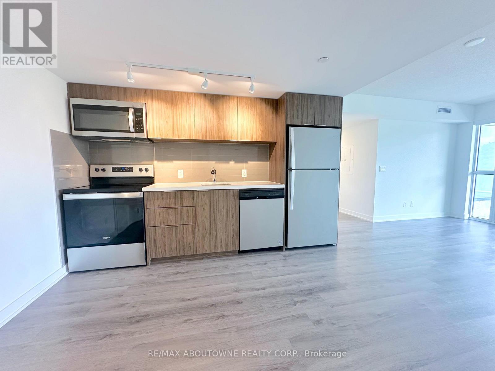 401 - 1225 York Mills Road, Toronto, Ontario  M3A 1Y4 - Photo 2 - C13431076