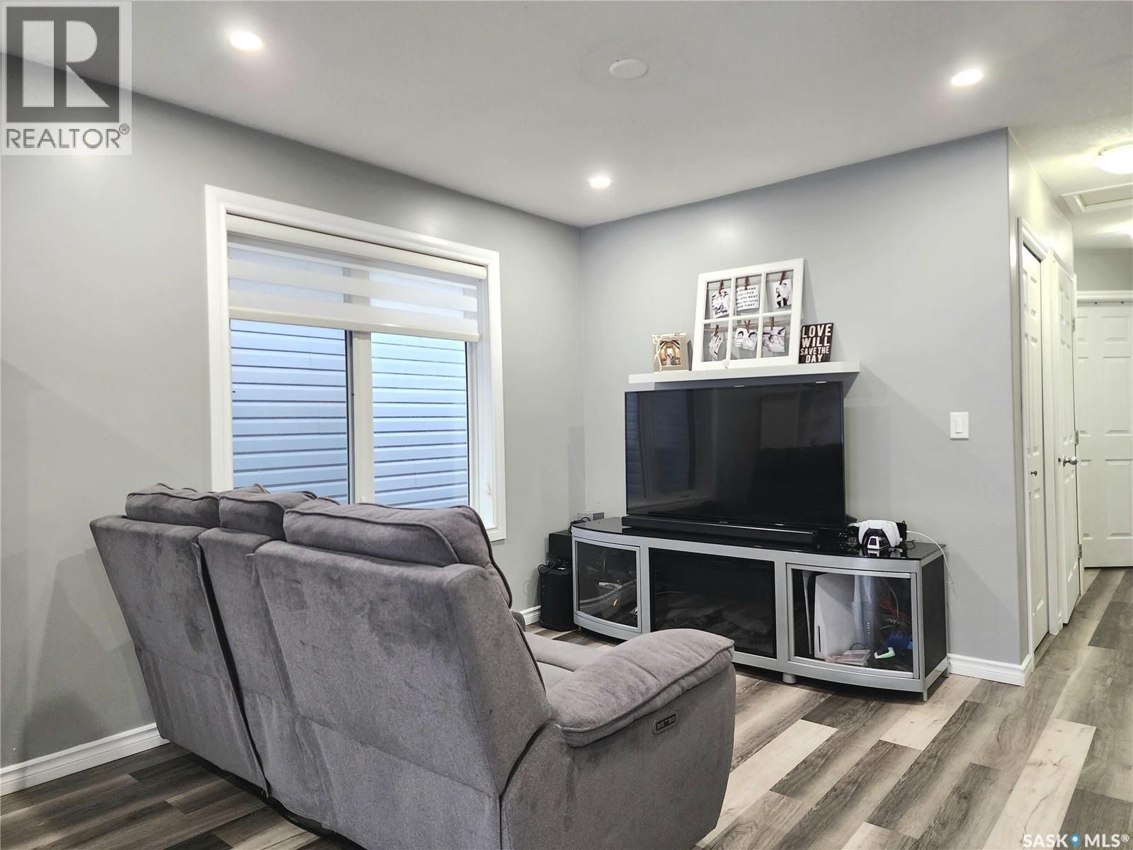 405 Lorne Street, Regina, Saskatchewan  S4R 2J5 - Photo 7 - SK039461