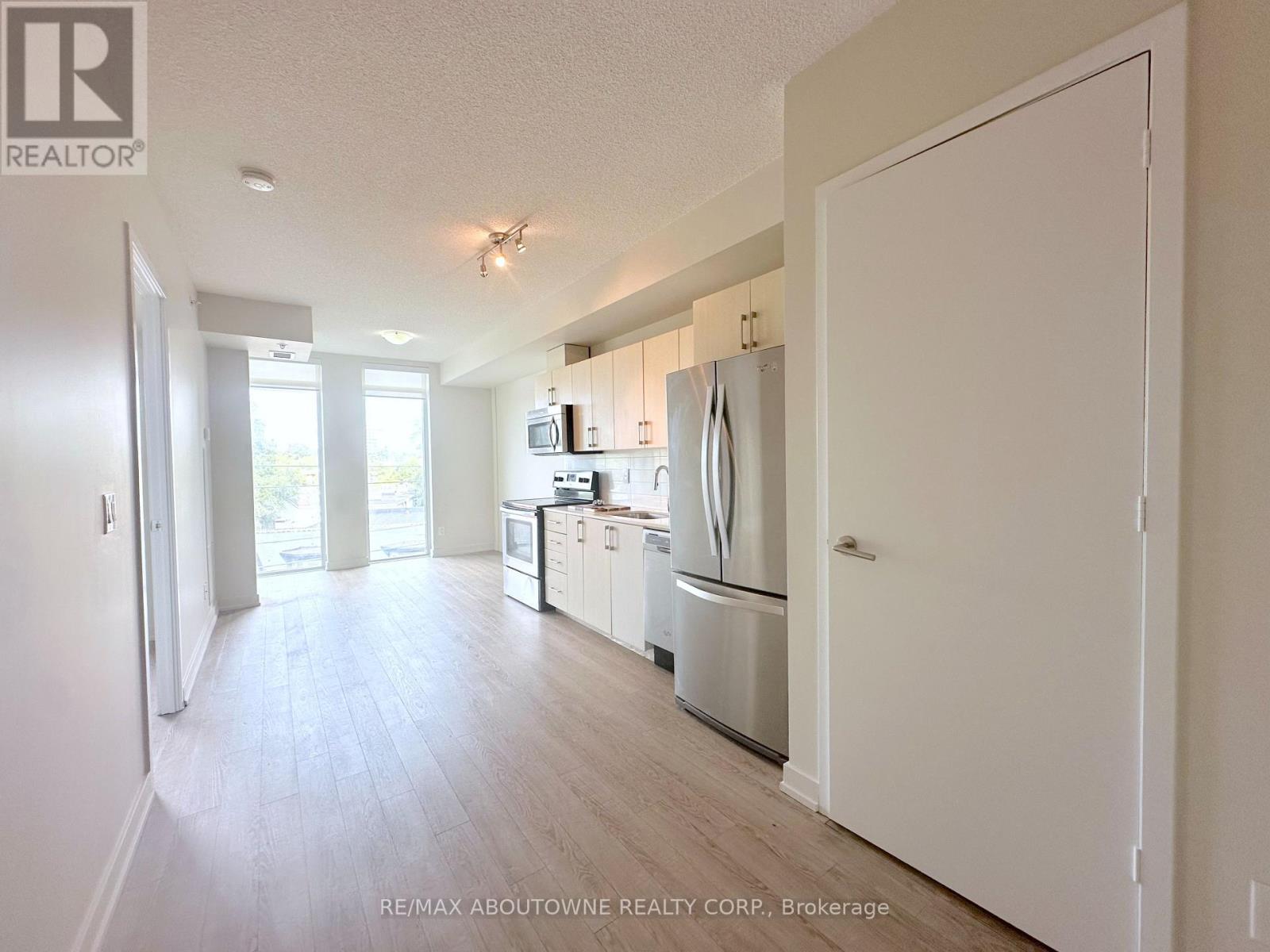 406 - 763 Woodbine Avenue, Toronto, Ontario  M4E 2J4 - Photo 2 - E12974888