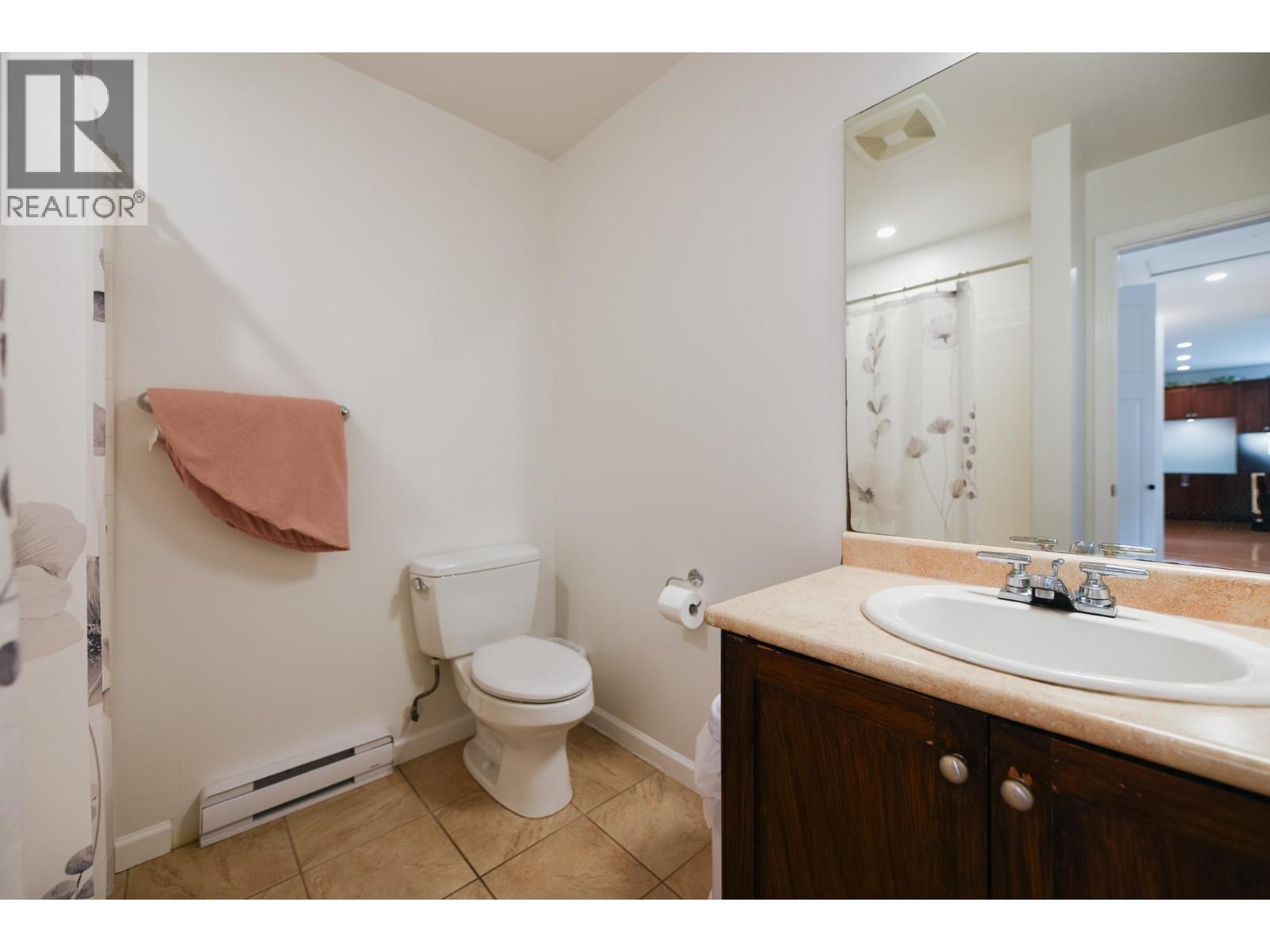 301 624 Shaw Road, Gibsons, British Columbia  V0N 1V8 - Photo 13 - R3133062