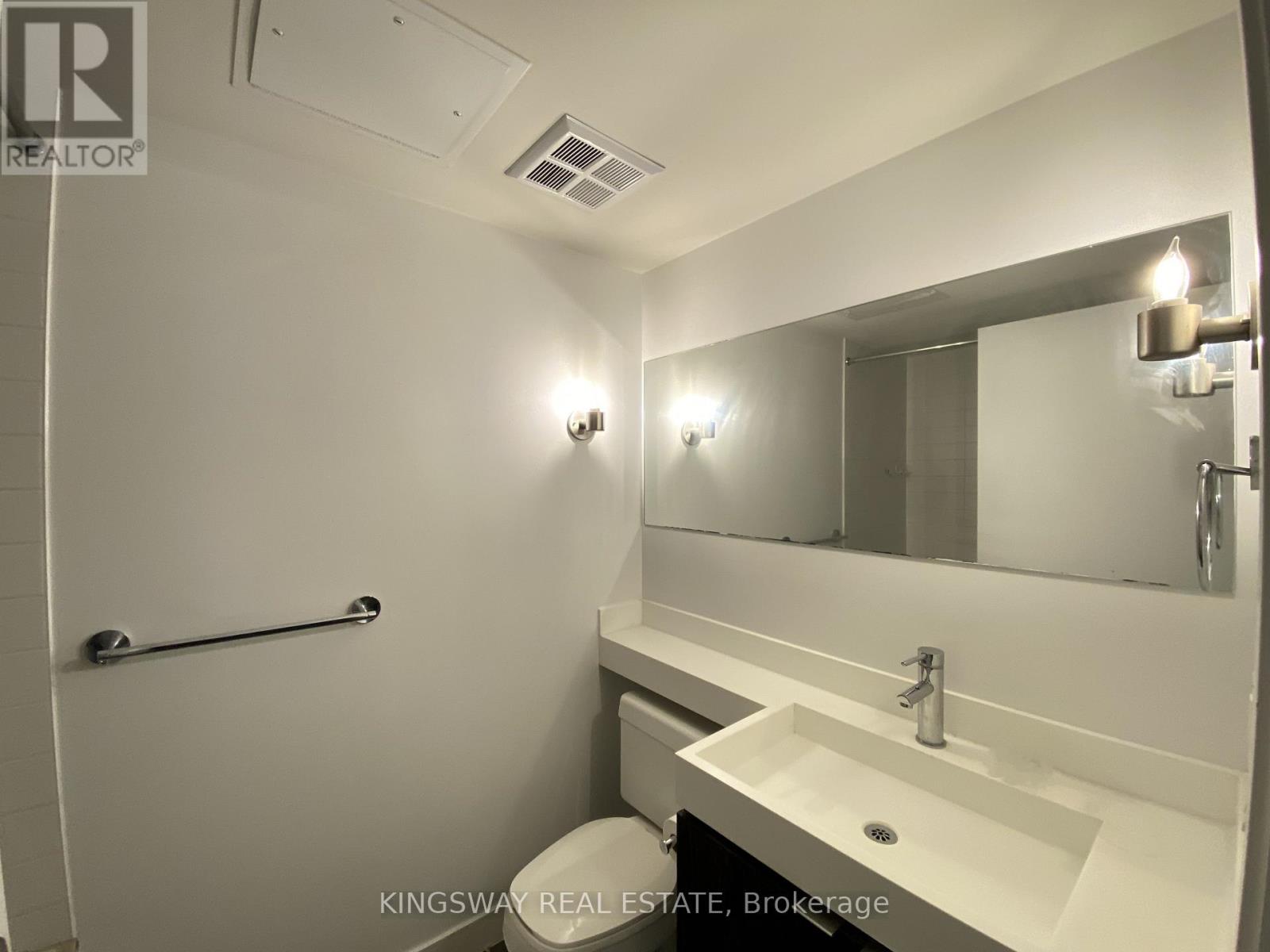 1111 - 4 Spadina Avenue, Toronto, Ontario  M5V 3Y9 - Photo 17 - C13447486