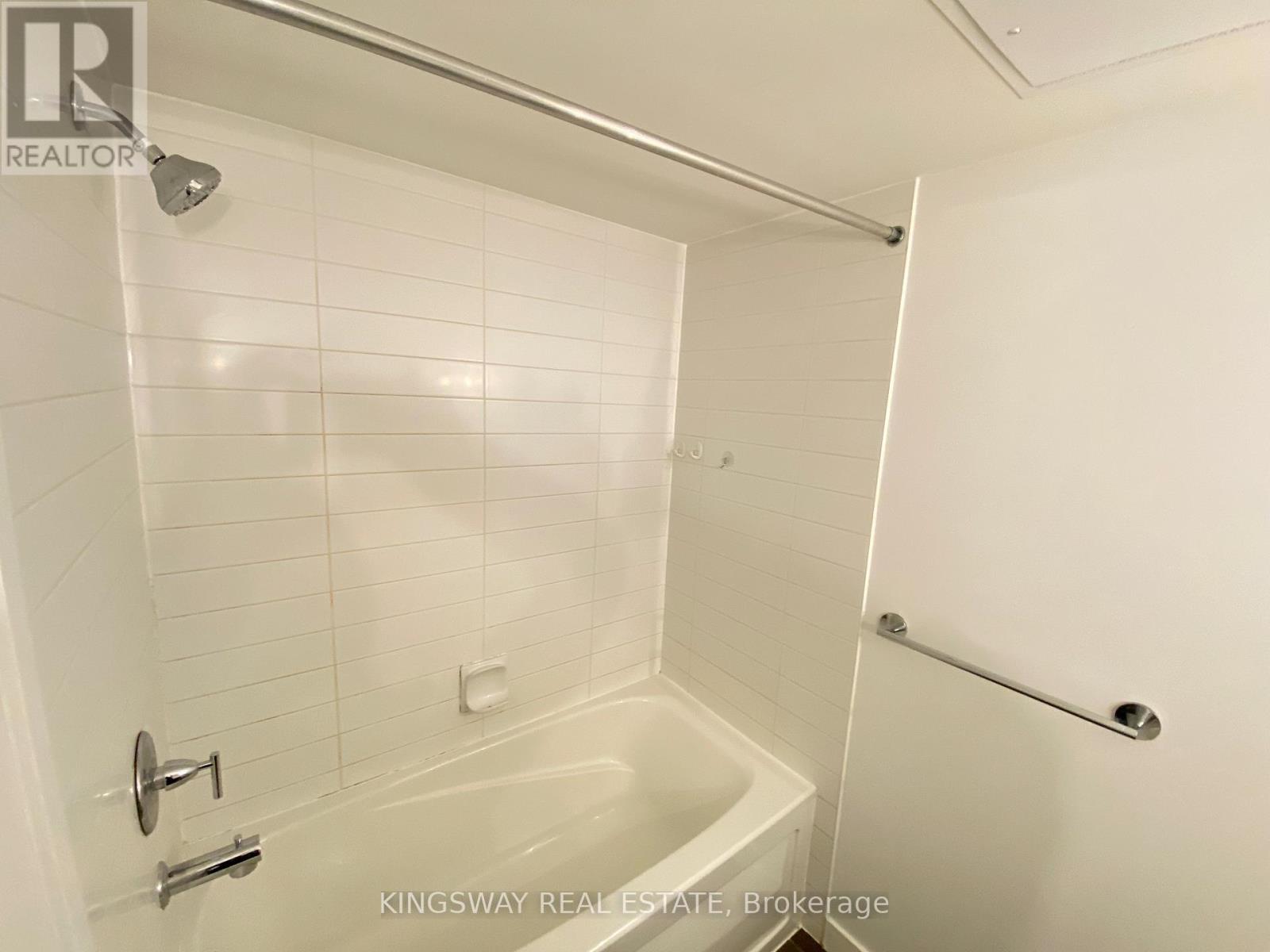 1111 - 4 Spadina Avenue, Toronto, Ontario  M5V 3Y9 - Photo 18 - C13447486