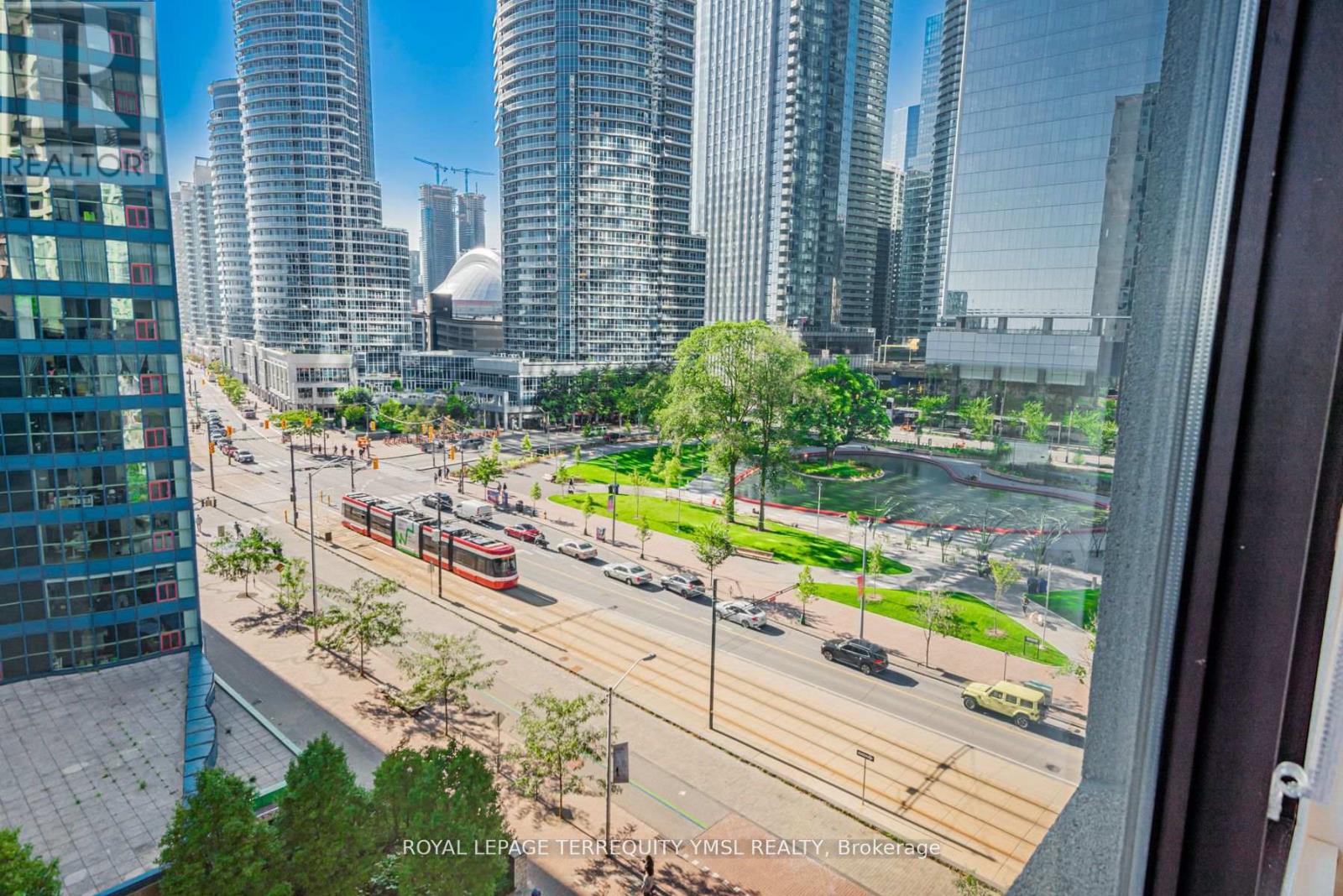 814 - 55 Harbour Square, Toronto, Ontario  M5J 2S2 - Photo 29 - C13447530