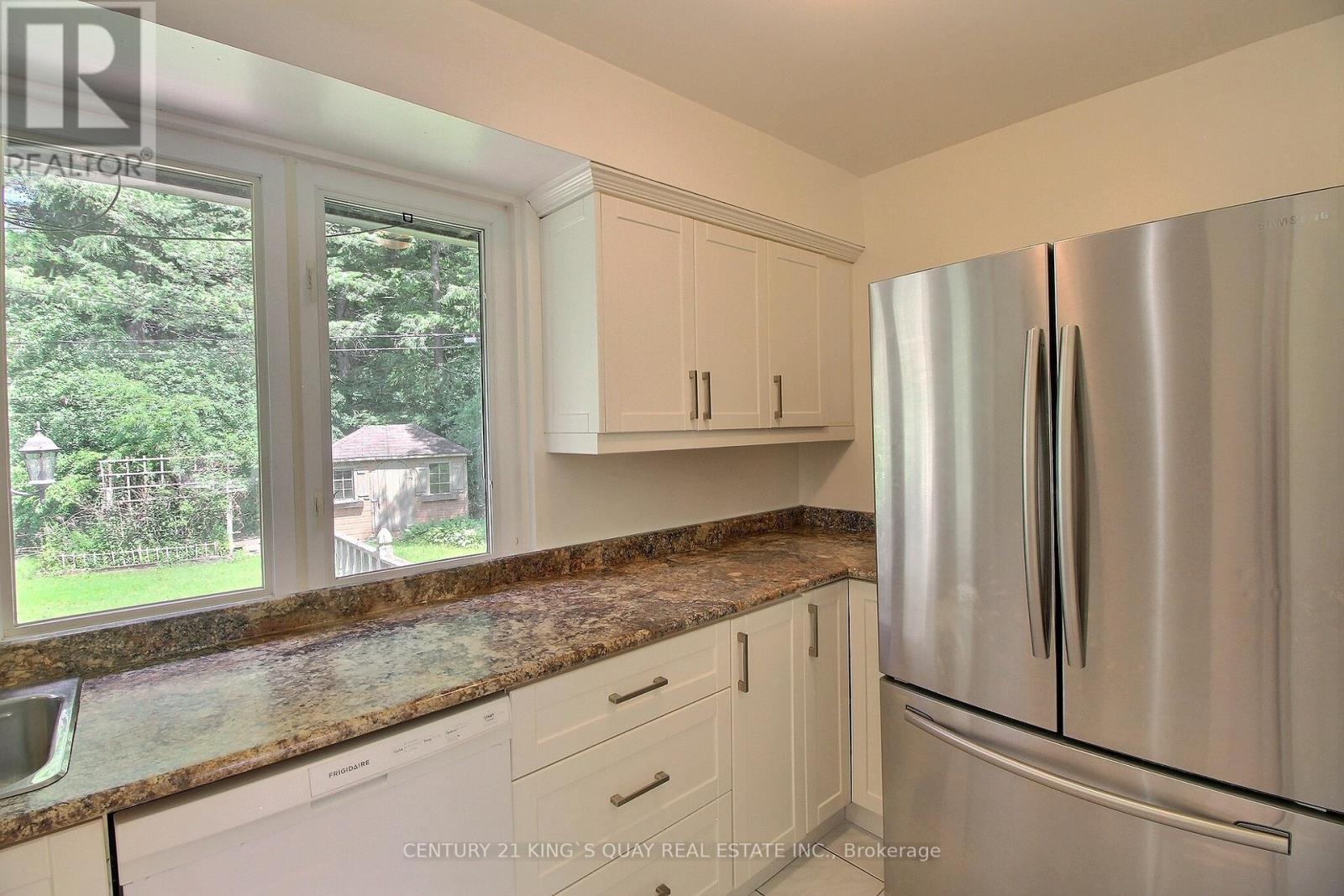 29 Tangmere Road, Toronto, Ontario  M3B 2N2 - Photo 8 - C13447540