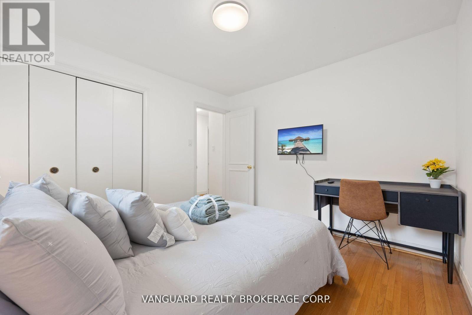 Main - 73 Centre Avenue, Toronto, Ontario  M2M 2L5 - Photo 33 - C13447556