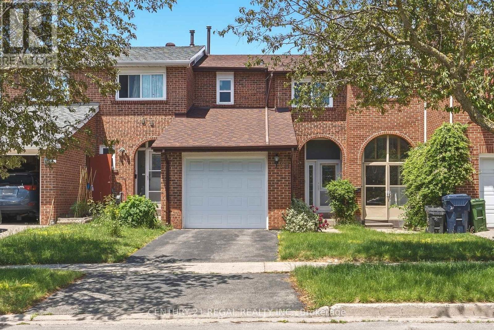 28 NEWDAWN CRESCENT, Toronto, Ontario