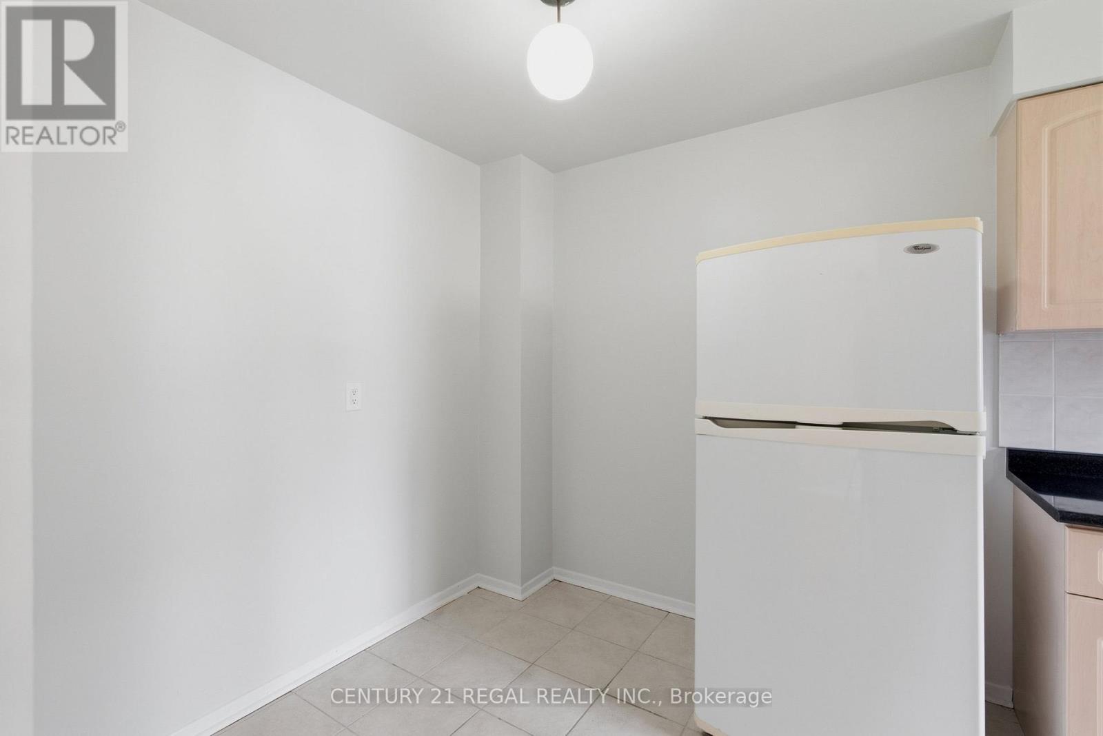 28 Newdawn Crescent, Toronto, Ontario  M1V 1J9 - Photo 17 - E13447626