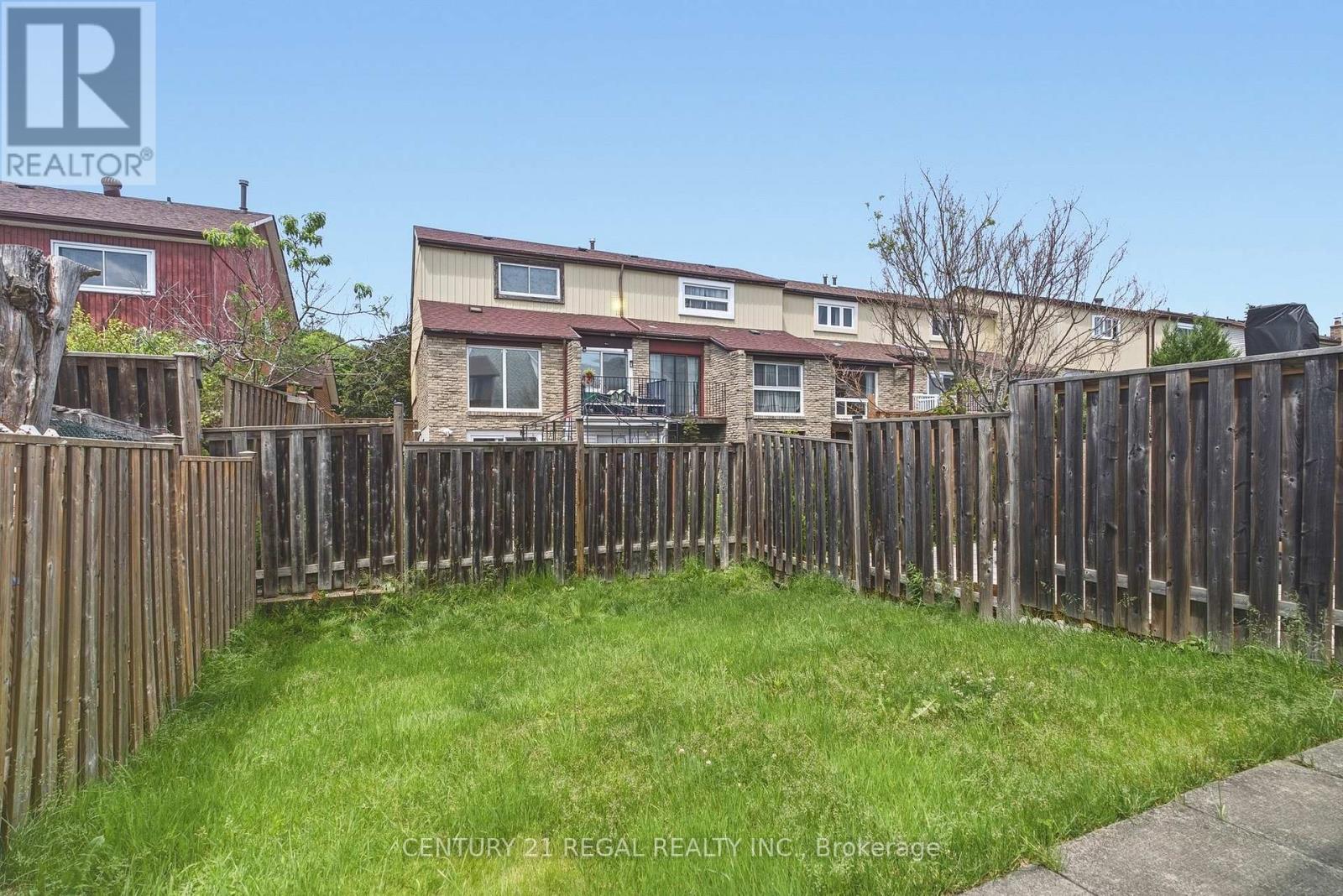 28 Newdawn Crescent, Toronto, Ontario  M1V 1J9 - Photo 35 - E13447626