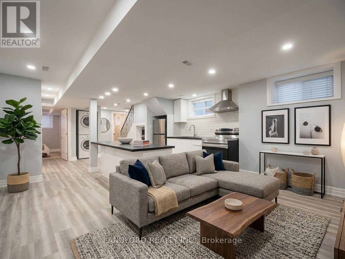 BSMT - 1001 COSBURN AVENUE, toronto (woodbine-lumsden), Ontario