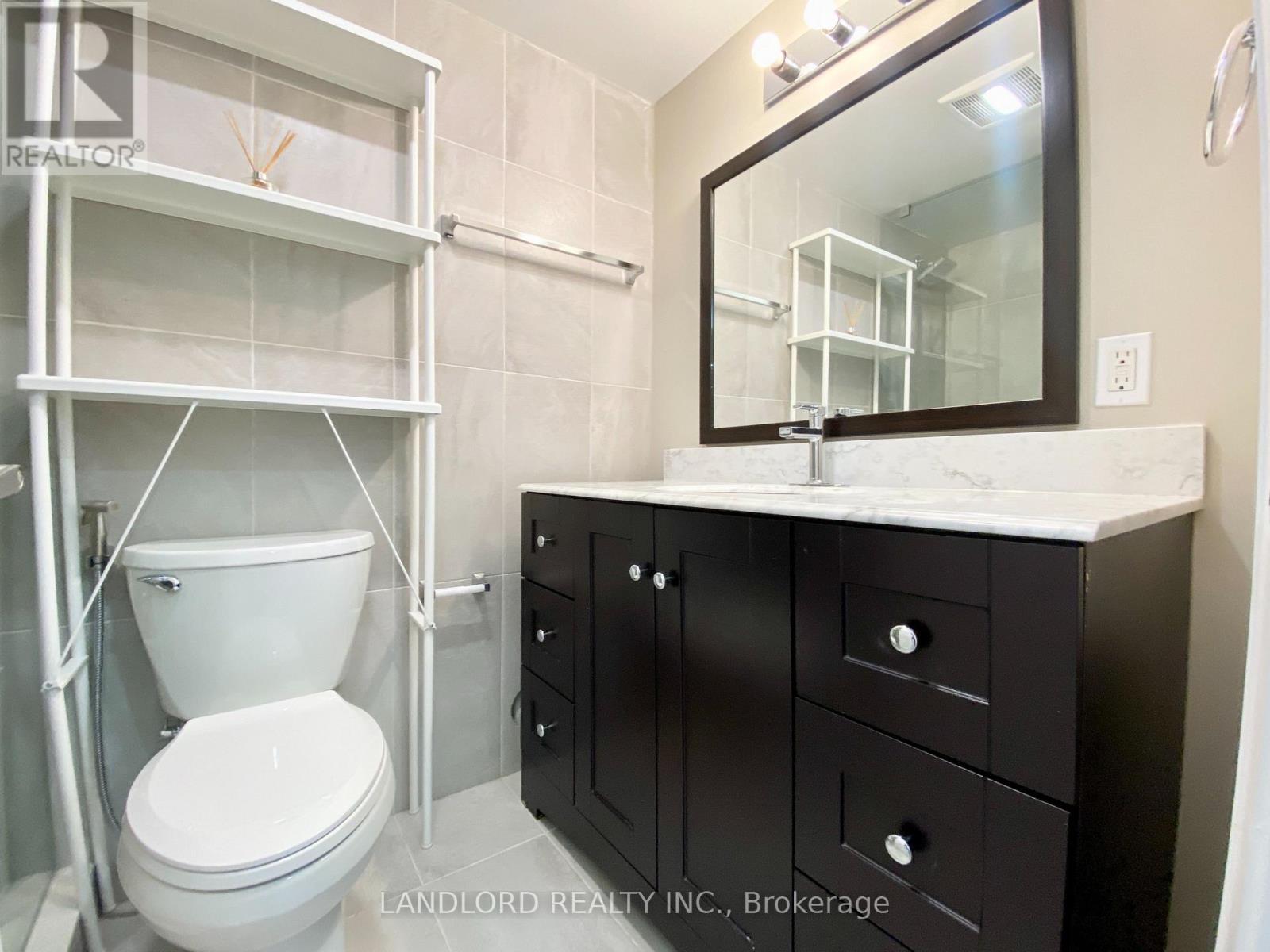 Bsmt - 1001 Cosburn Avenue, Toronto (Woodbine-Lumsden), Ontario  M4C 2W8 - Photo 12 - E13447634
