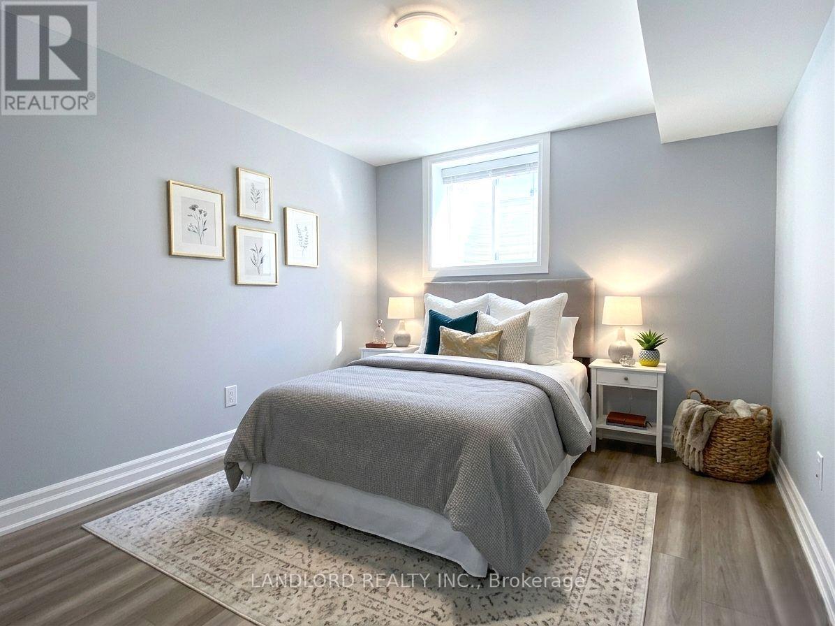 Bsmt - 1001 Cosburn Avenue, Toronto (Woodbine-Lumsden), Ontario  M4C 2W8 - Photo 14 - E13447634
