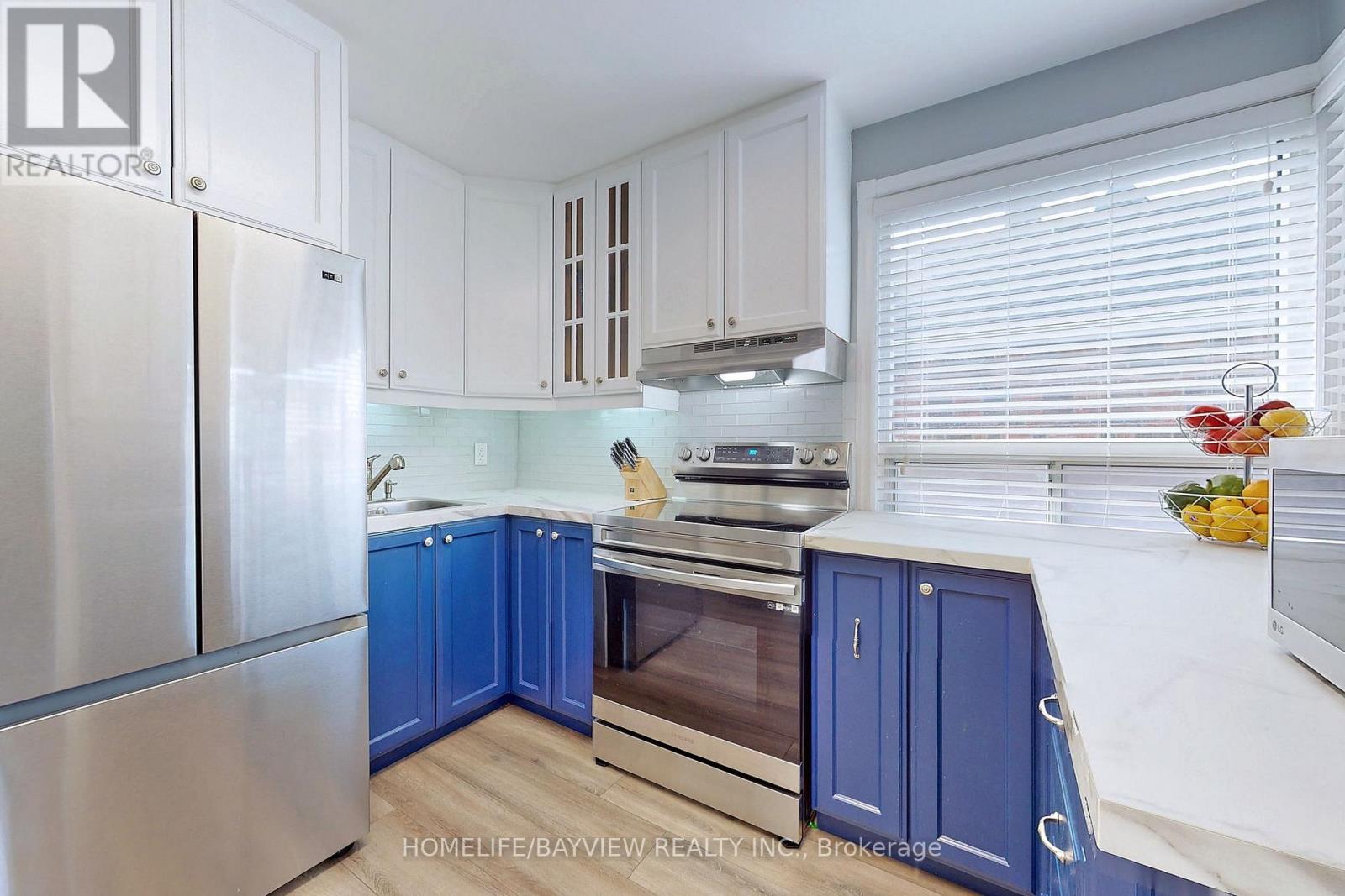 53 Tiago Avenue, Toronto, Ontario  M4B 2A2 - Photo 11 - E13447638