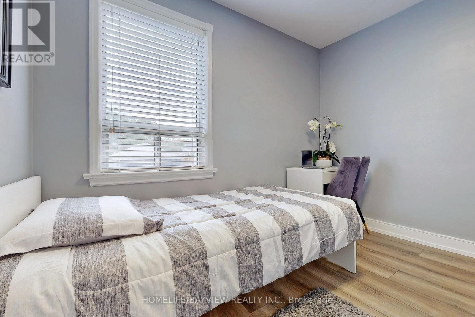 53 Tiago Avenue, Toronto, Ontario  M4B 2A2 - Photo 18 - E13447638