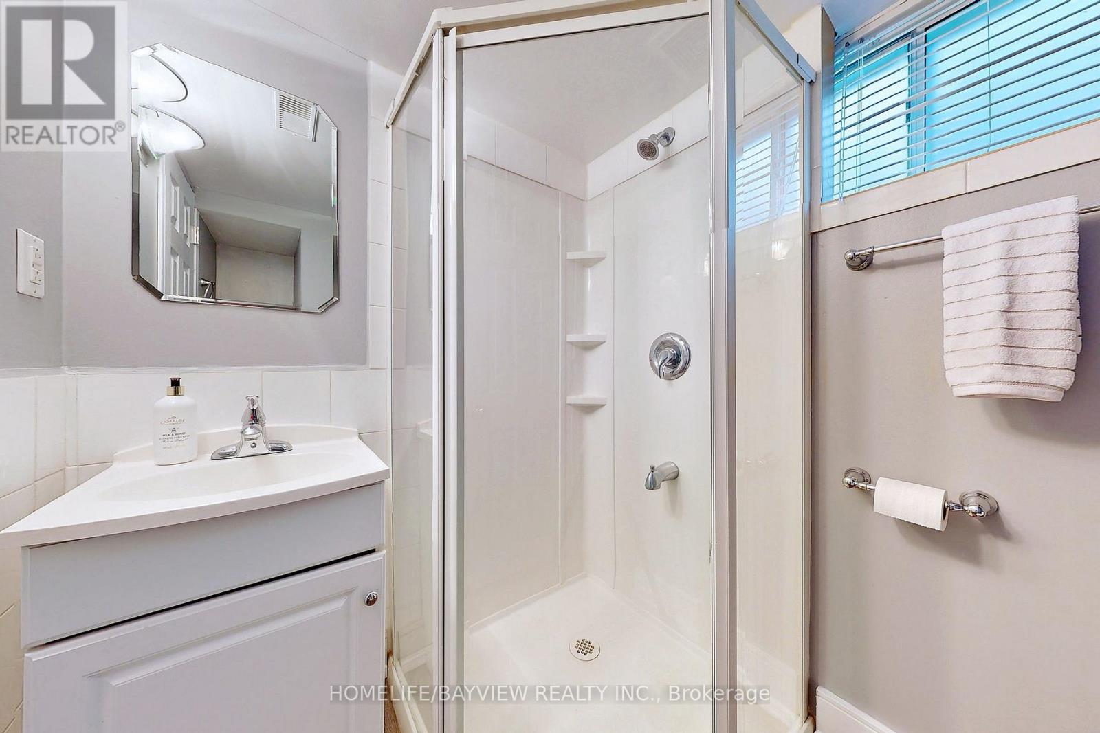 53 Tiago Avenue, Toronto, Ontario  M4B 2A2 - Photo 24 - E13447638