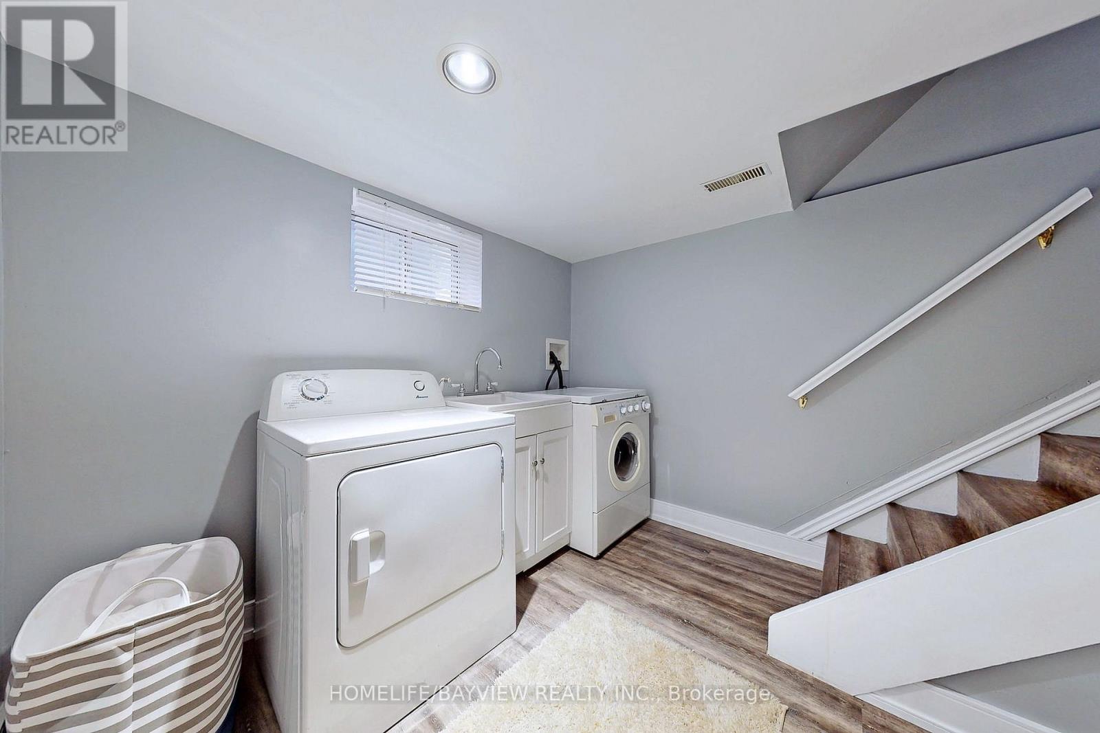 53 Tiago Avenue, Toronto, Ontario  M4B 2A2 - Photo 25 - E13447638